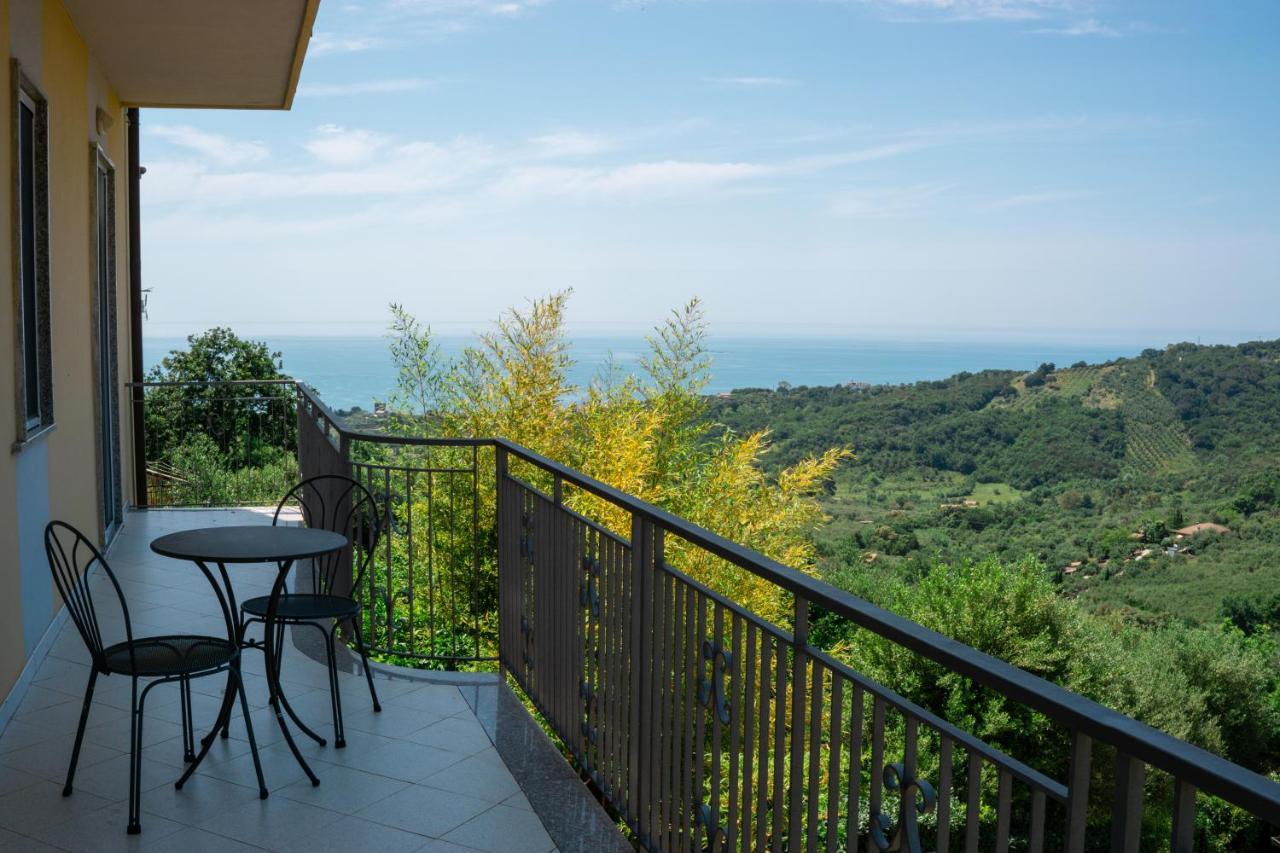 Locanda Le Tre Sorelle Казал Велино Екстериор снимка